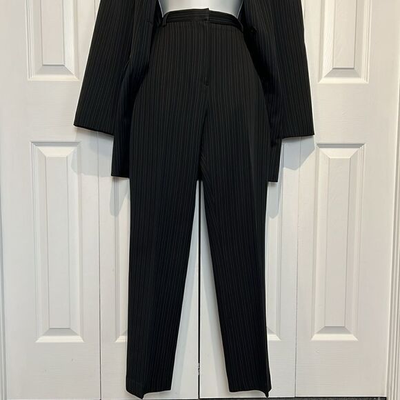 Buffalo David Bitton Women’s Black Pinstripe Suit|| Blazer Sz M/L, Pants Sz 30 - Picture 7 of 16